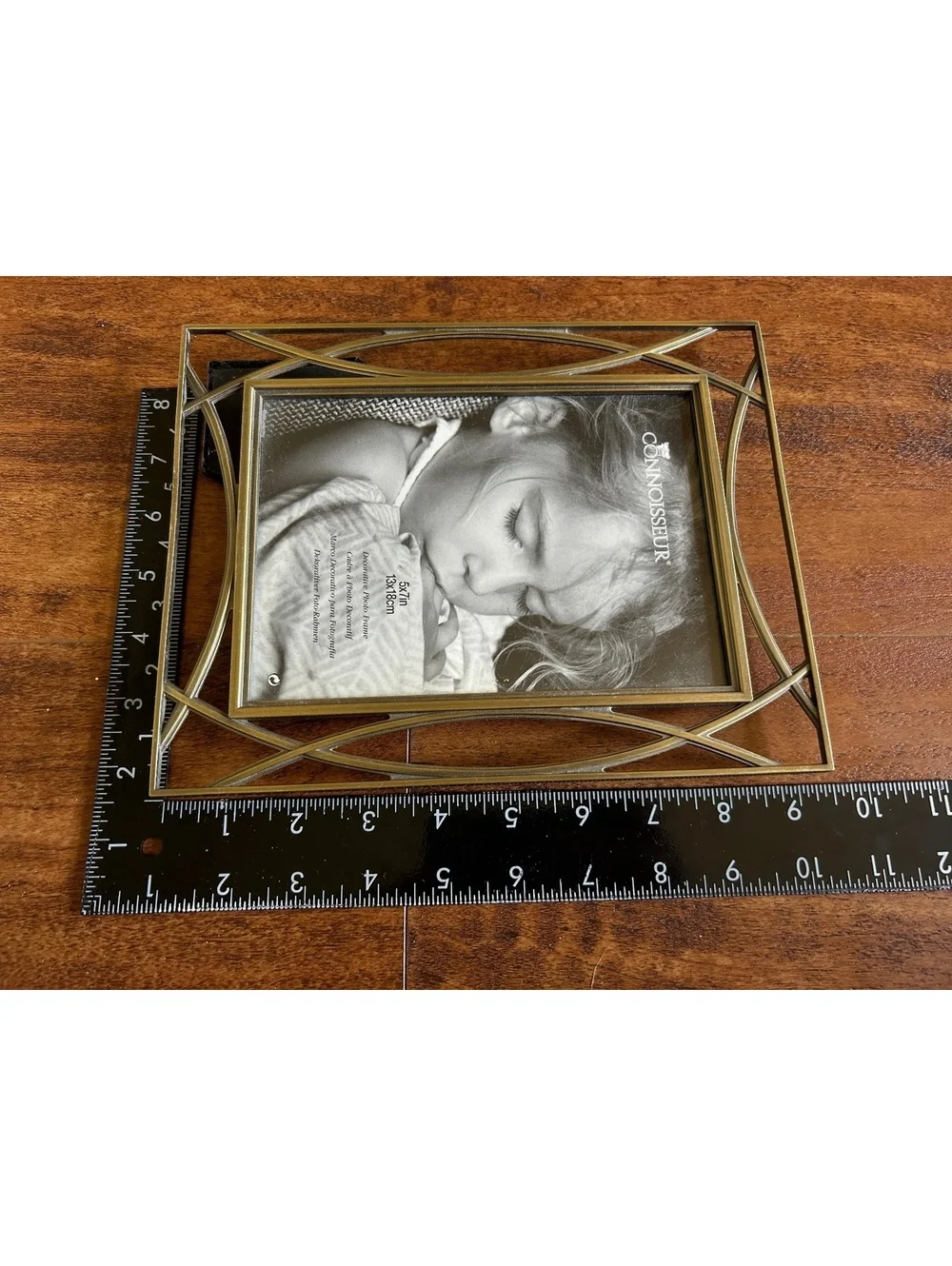 Connoisseur Decorative 5x7 Inch Gold Photo Frame with Artistic Metal Design
